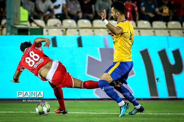 دیدار تیم‎های  پرسپولیس تهران و نفت مسجد سلیمان