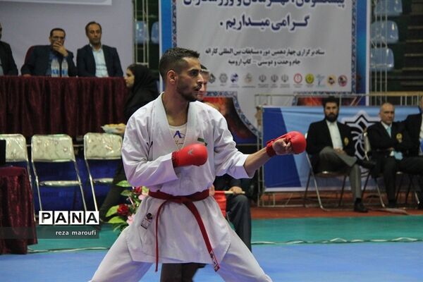 افتتاحیه چهاردهمین دوره مسابقات بین المللی جایزه بزرگ کاراته