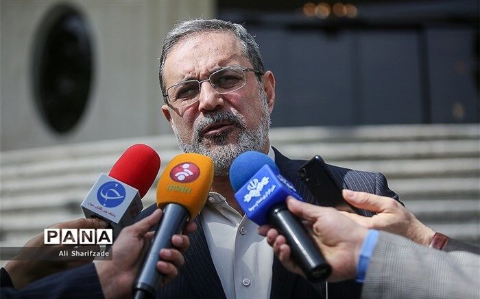 بطحایی: سفر دانش‌آموزان به گرجستان بدون اطلاع مقامات بوده است؛ کسی نیست از او توضیحی بخواهیم