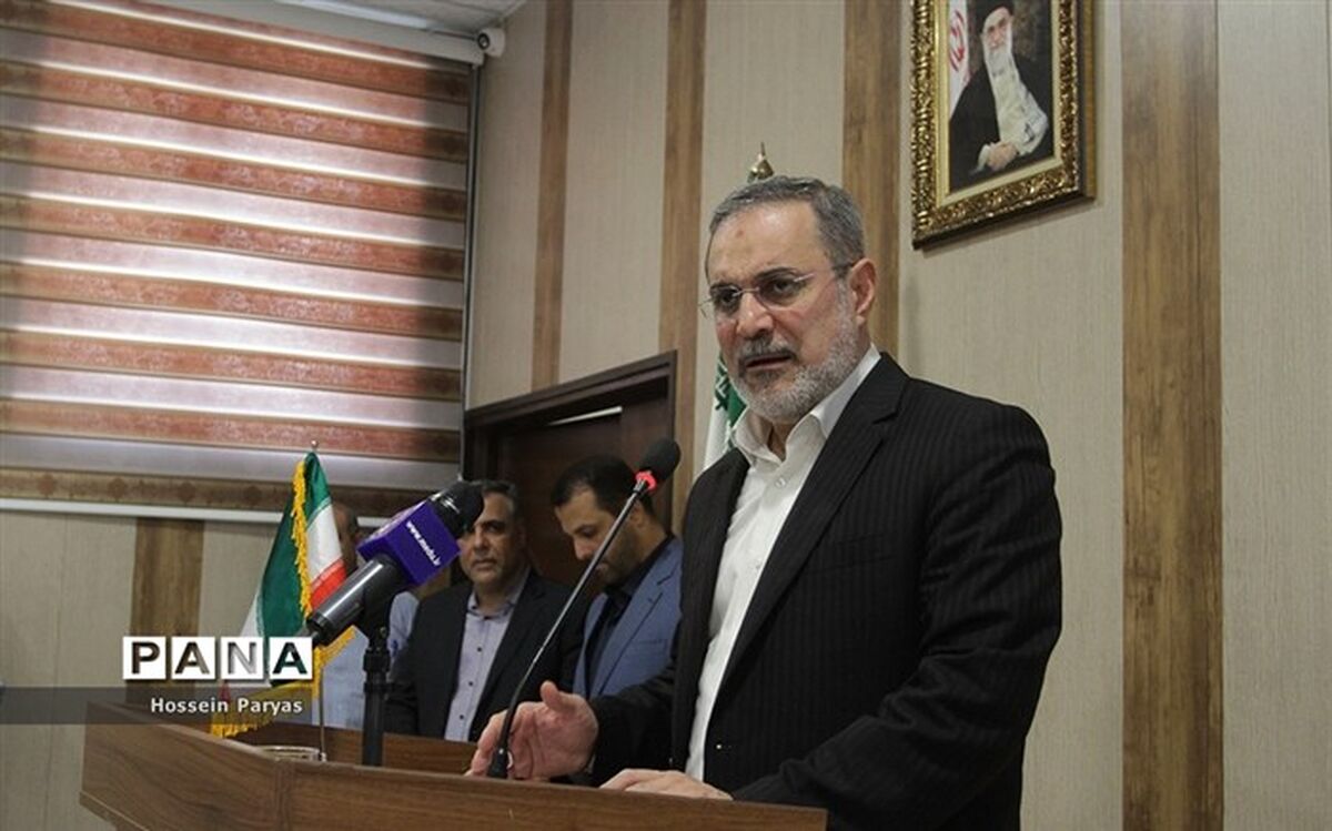 بطحایی: بیشترین صدمه‌ی غفلت از جامعه بزرگ بازنشستگان را نظام آموزشی متحمل شده است