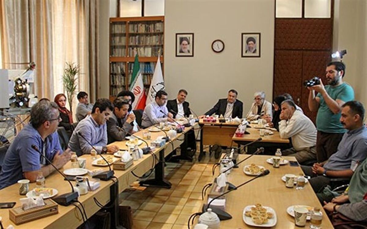 تقدیر از برگزیدگان و برگزار کنندگان «اولین رویداد خلق ایده»