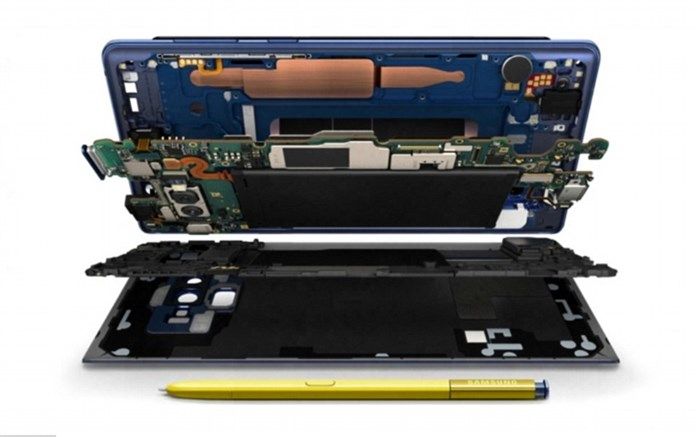 رونمایی از نوت ۹ سامسونگ + تصاویر