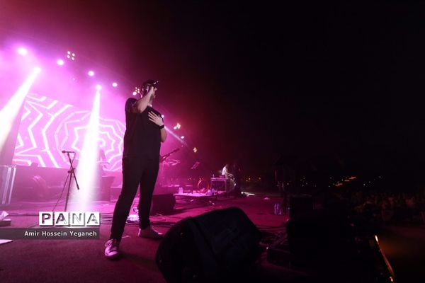 کنسرت مهدی جهانی در جزیره کیش