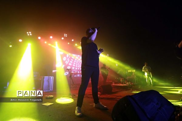 کنسرت مهدی جهانی در جزیره کیش