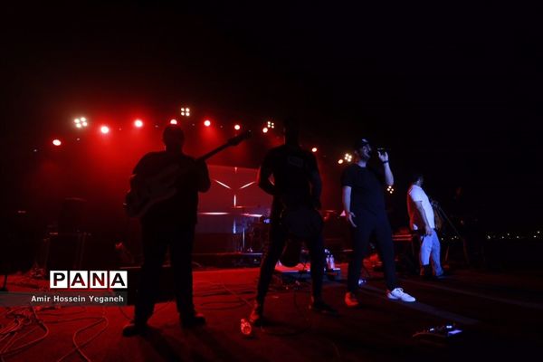 کنسرت مهدی جهانی در جزیره کیش