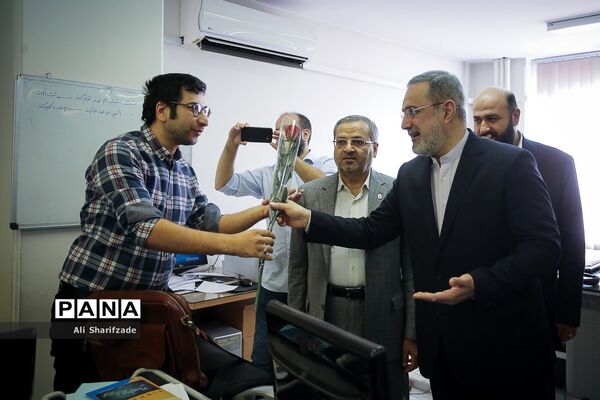 بازدید وزیر آموزش و پرورش از خبرگزاری پانا به مناسبت روز خبرنگار