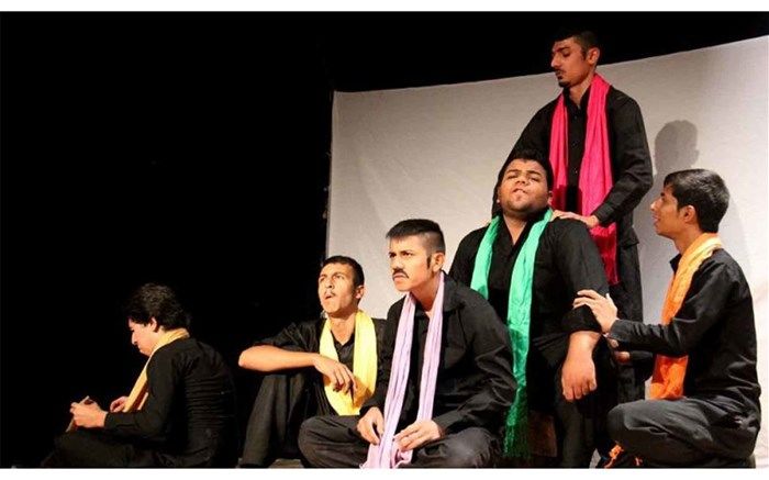 "ساعت تئاتر" در مدارس باید افزایش یابد