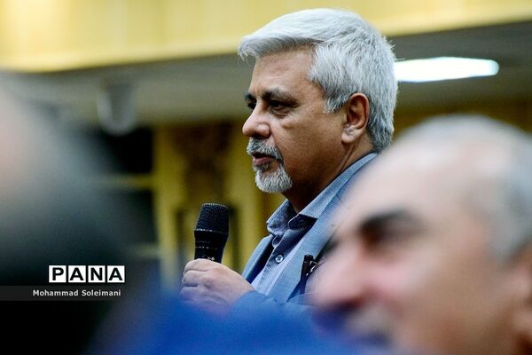 نشست هئیت نمایندگان اتاق بازرگانی ایران