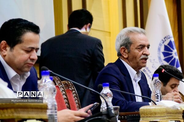 نشست هئیت نمایندگان اتاق بازرگانی ایران