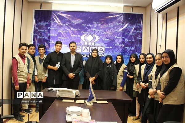 تقدیر مدیر سازمان دانش آموزی البرز از خبرنگاران پانا به مناسبت روز خبرنگار