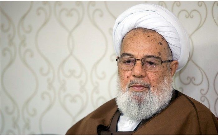 آیت‌الله ممدوحی: طلاب باید بیانات رهبر انقلاب را سرلوحه کار خود قرار دهند