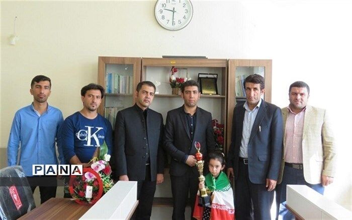 دختر نونهال سی سختی مقام دوم مسابقات مفاهیم ریاضی مالزی را کسب کرد