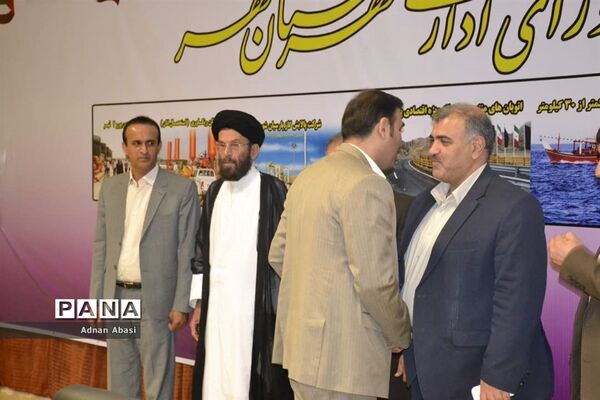معارفه نخستین معاون عمرانی فرمانداری مهر و شهردار گله دار