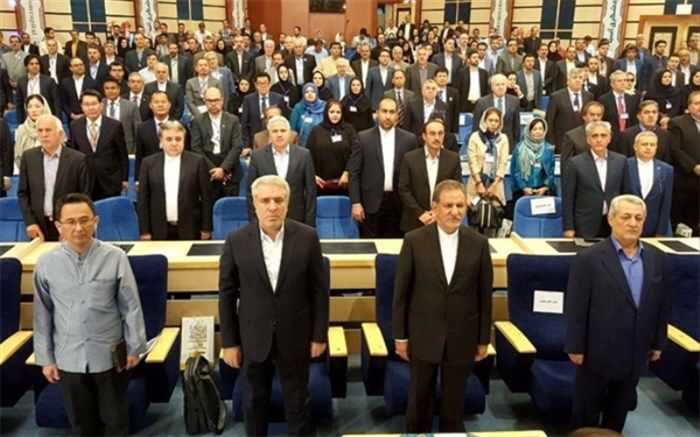 ایران می تواند در صنعت گردشگری منابع جدید خلق کند
