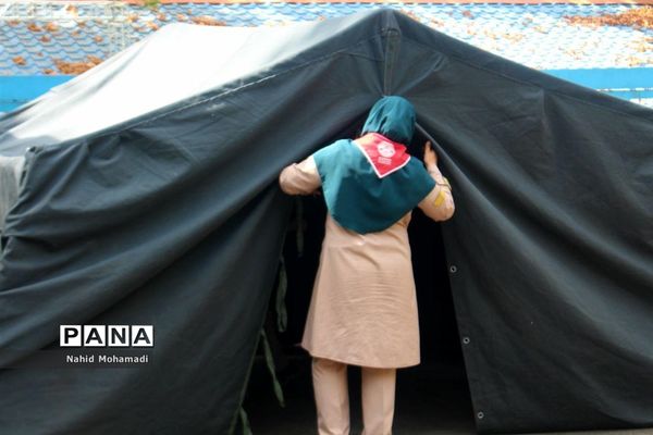 مهارت چادر زنی درهشتمین اردوی ملی پیشتازان دختر