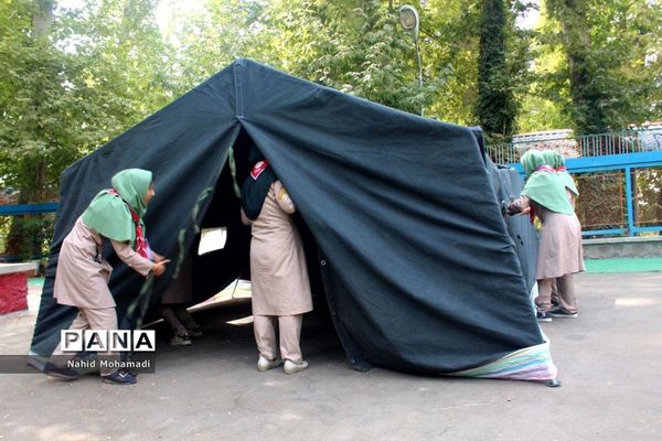 مهارت چادر زنی درهشتمین اردوی ملی پیشتازان دختر