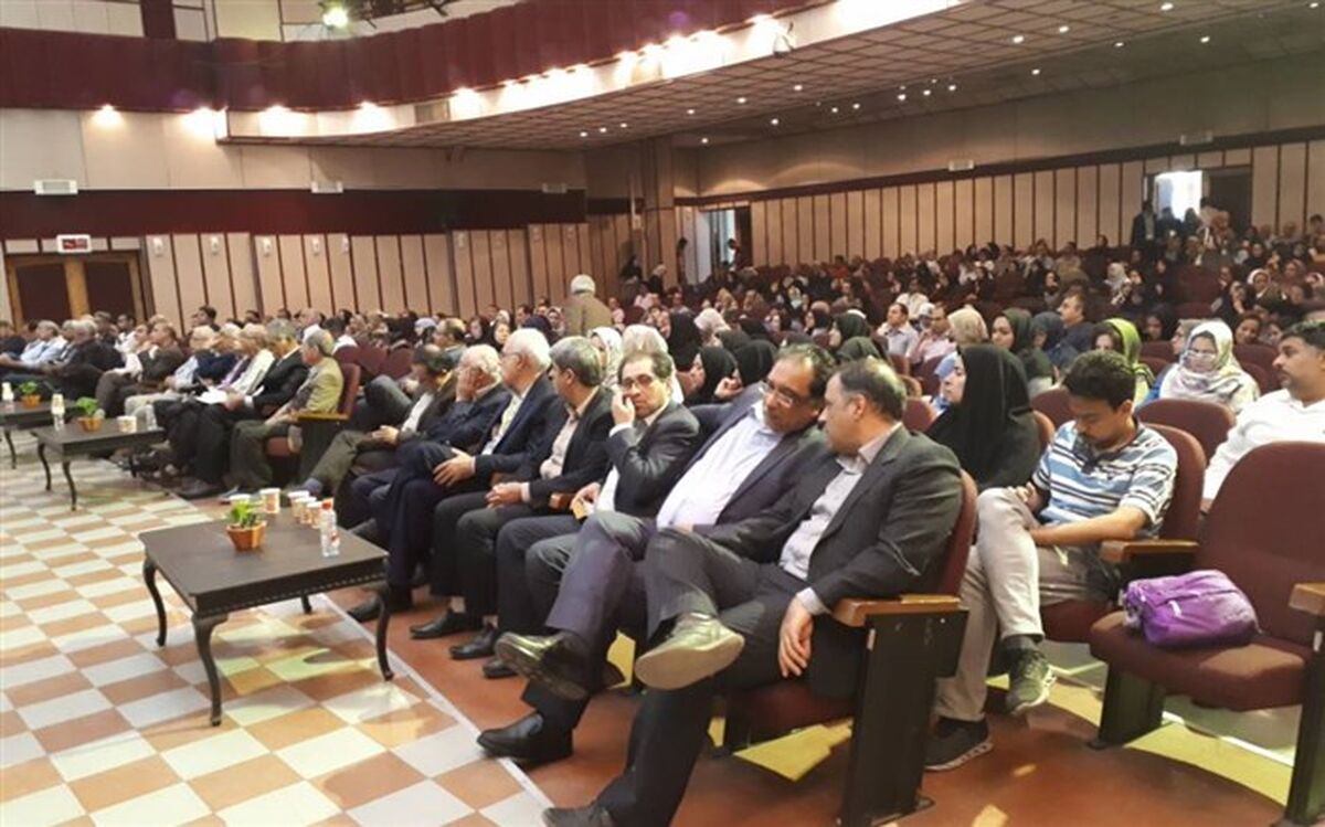 رئیس مرکز سنجش آموزش و پرورش: کنکور مانع رشد فعالیت های  آزمایشگاهی فیزیک در مدارس است