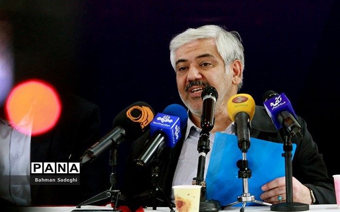 رایزنی آموزش و پرورش برای وارد کردن حق‌التدریس در احکام حقوقی معلمان رسمی