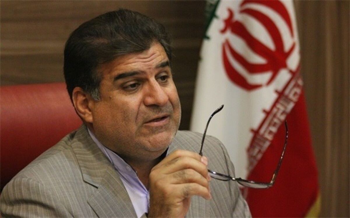 فولادوند: داشتن برگه گزینش و گواهی بدو خدمت در پرونده کارکنان مدارس غیر دولتی الزامی است