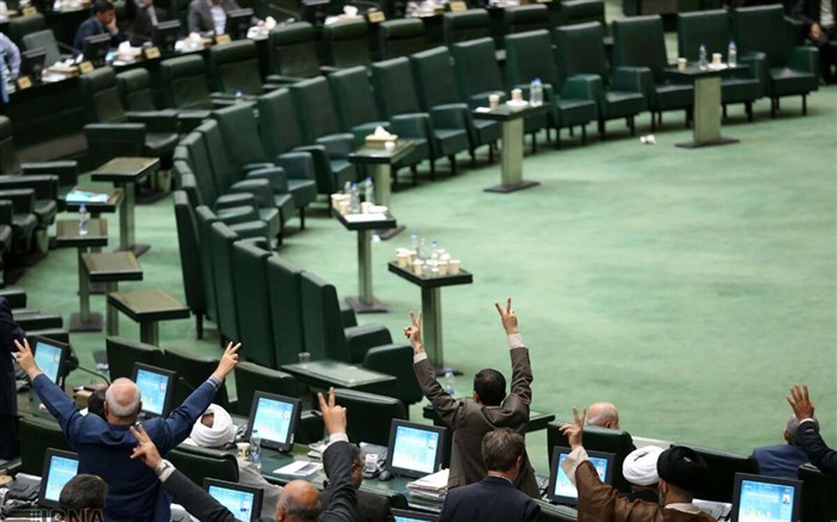 «استیضاح» کار یک وزارتخانه را سه ماه به تاخیر می اندازد