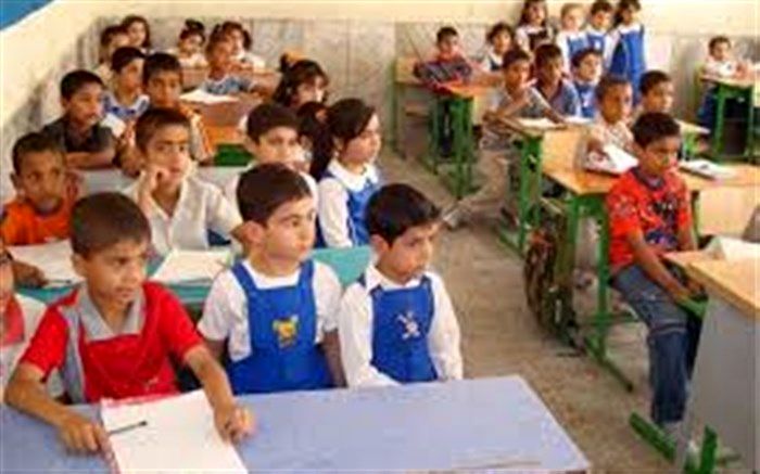 کلاس های آمادگی نوآموزان ویژه مناطق دو زبانه در دلیجان آغاز شد