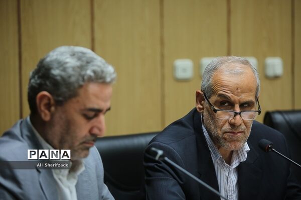 دیدار وزیر آموزش و پرورش با نمایندگان کانون های صنفی معلمان از سراسر کشور