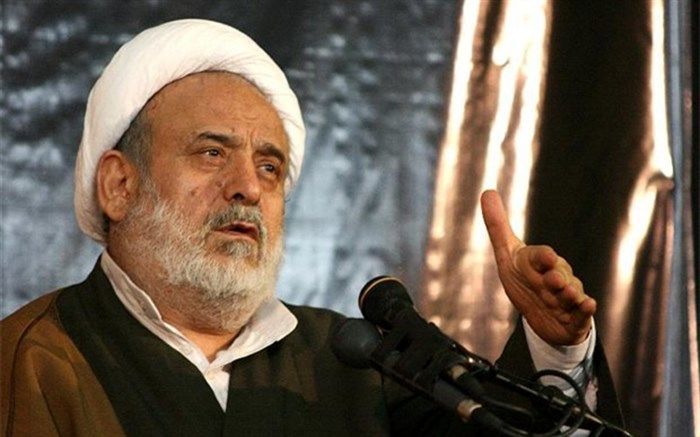 انصاریان: امام جمعه‌های تلخ و تند را تغییر دهید