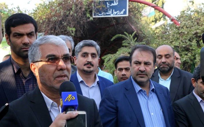 خدمت به مردم از وصایای مهم شهداست