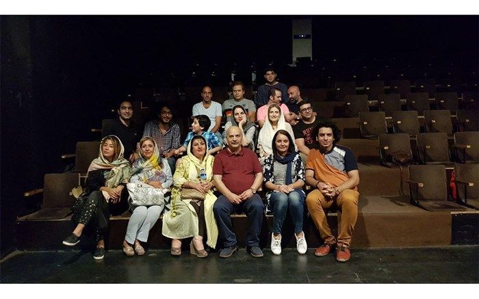 عوامل «خانواده دکتر ماهان» به تماشای « گوژپشت نتردام » نشستند