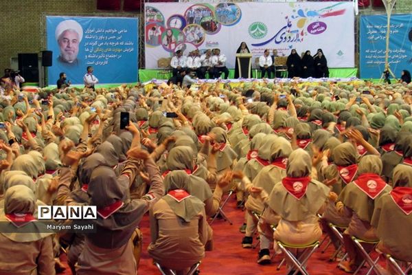 حضور پیشتازان دختر خوزستان در اردوی ملی تهران