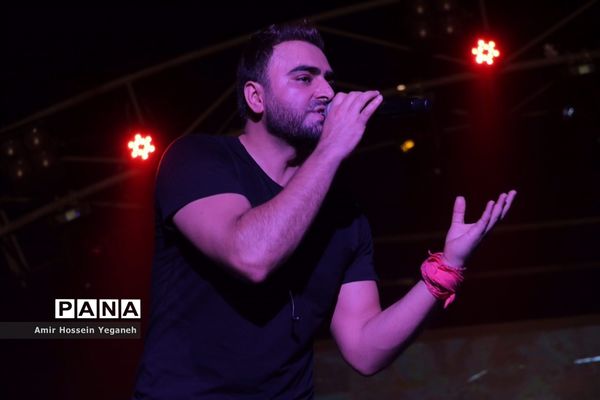 کنسرت گروه پازل بند در کیش