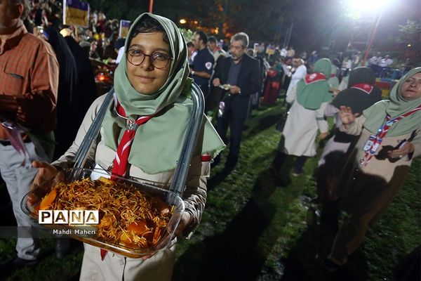 شام وحدت در هشتمین اردوی ملی پیشتازان دختر