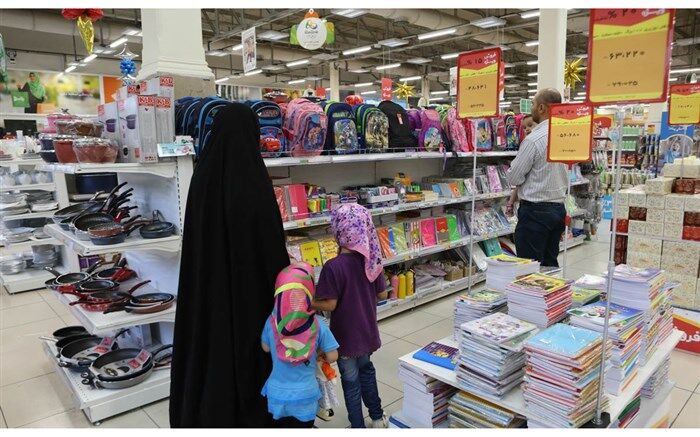 رئیس اتحادیه کشوری فروشگاه‌های زنجیره‌ای: با توزیع نوشت‌افزار و پوشاک ایرانی به استقبال ماه مهر می‌رویم