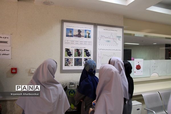 بازدید دانش آموزان همیار مشاور دختر از موزه تاریخ طبیعی ارومیه