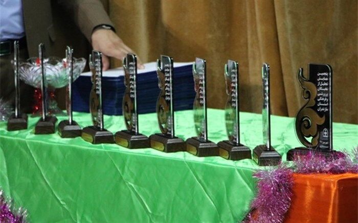 800 نخبه پرورشی، فرهنگی و هنری آموزش و پرورش مازندران تجلیل شدند