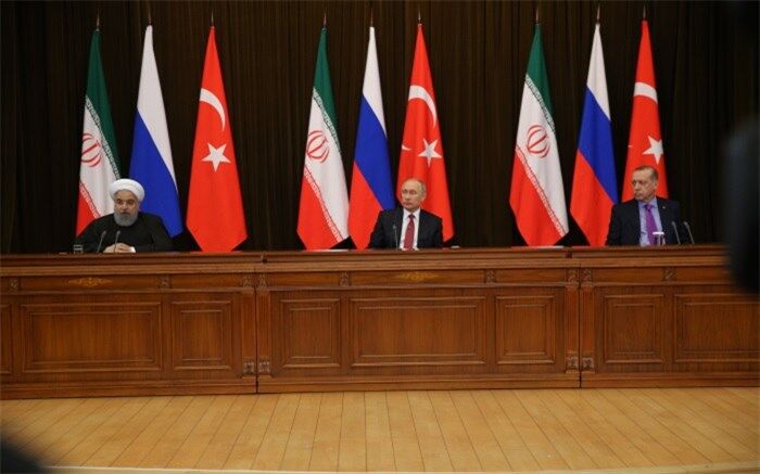 فلاحت پیشه: نشست تهران نشستی تاریخی درباره صلح سوریه است