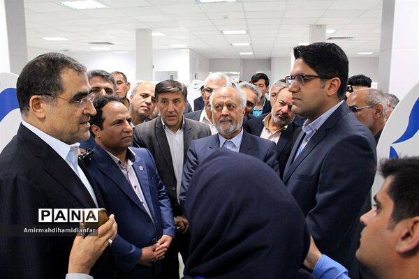 افتتاح و کلنگ زنی 6پروژه درمانی و بهداشتی توسط وزیر بهداشت