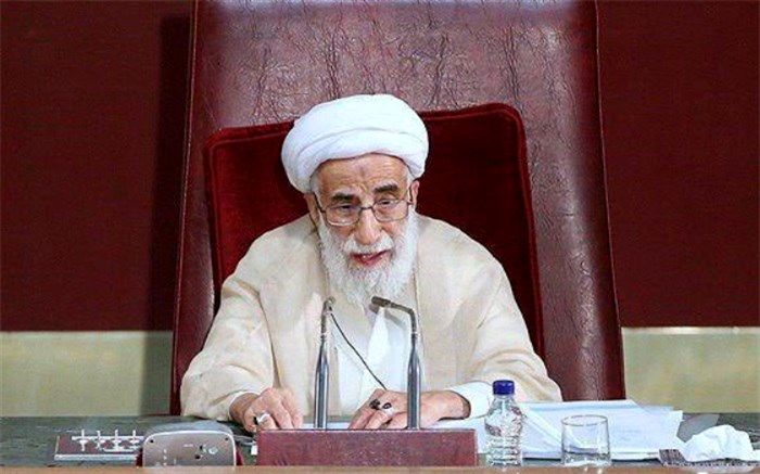 آیت الله جنتی: در دنیا کرسی امام‌شناسی راه بیندازیم