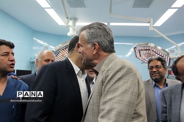 افتتاح پروژه های درمانی در شهرستان های قائنات و فردوس با حضور وزیر بهداشت