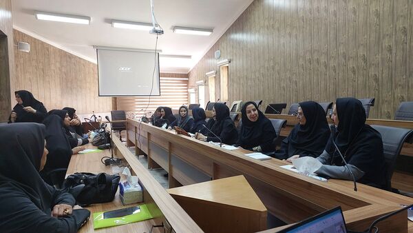 کارگاه توانمندسازی مدیران ناحیه یک زنجان در کانون سهروردی 