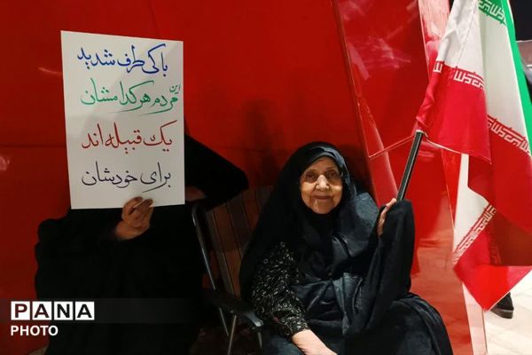 نگاهی به تصاویر تجمعات شبانه اسلامشهر