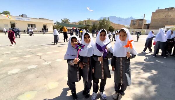 جشن روز کودک در دبستان علمدار تفت