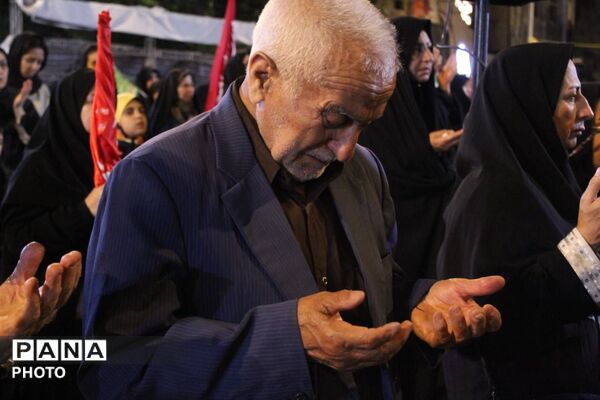 حضور پررنگ کودکان در تجمعات شبانه