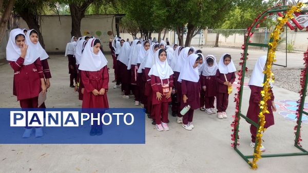 ماه مهر، آغاز فصل رویش جوانه‌های امید در مدارس فین