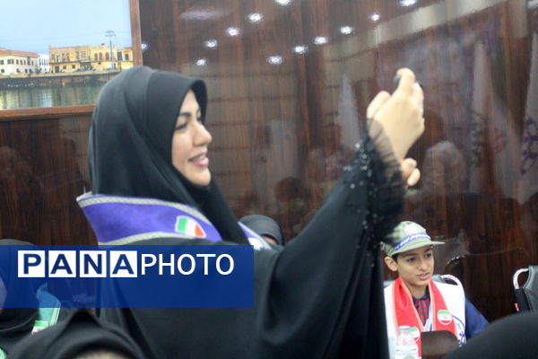 تجلیل از مسئولان، کارشناسان، مربیان و دانش‌آموزان پیشتاز برتر سازمان دانش‌آموزی استان بوشهر 