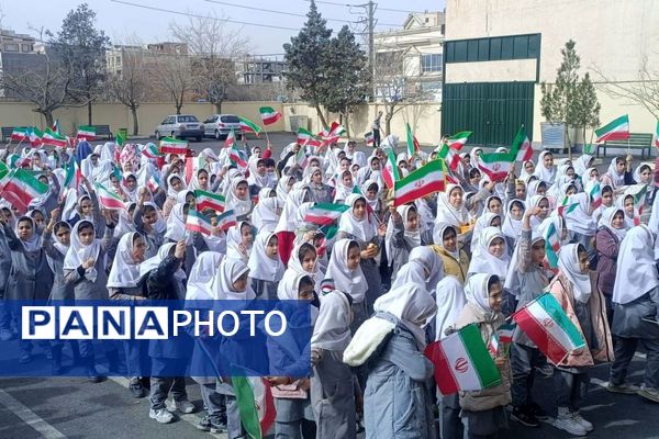 مدارس اسلامشهر یکصدا در جشن انقلاب 