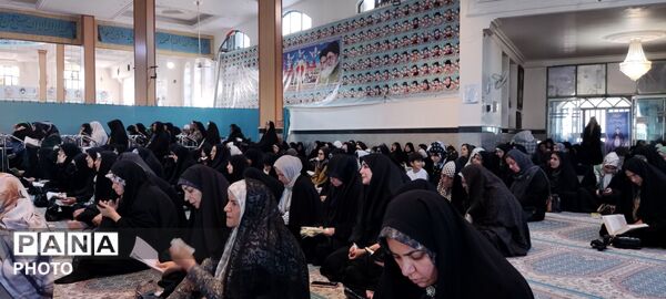  مراسم پرفیض دعای عرفه در مسجد قدس نیشابور