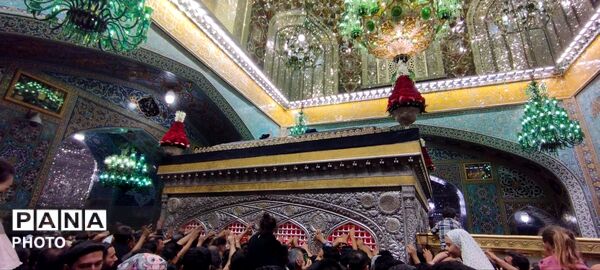 آماده سازی حرم مطهر امام رضا علیه‌السلام برای تشییع رهبر شهید