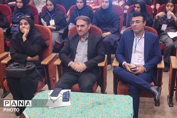 تجلی استعدادهای برتر در مرحله استانی جشنواره نوجوان خوارزمی