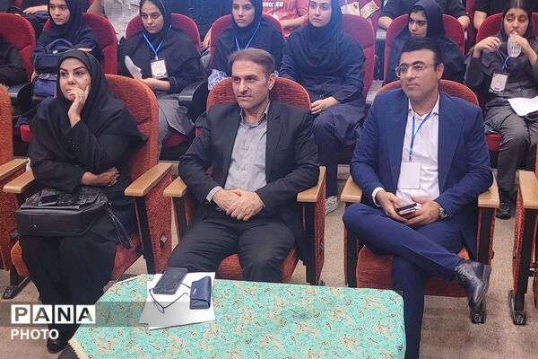 تجلی استعدادهای برتر در مرحله استانی جشنواره نوجوان خوارزمی